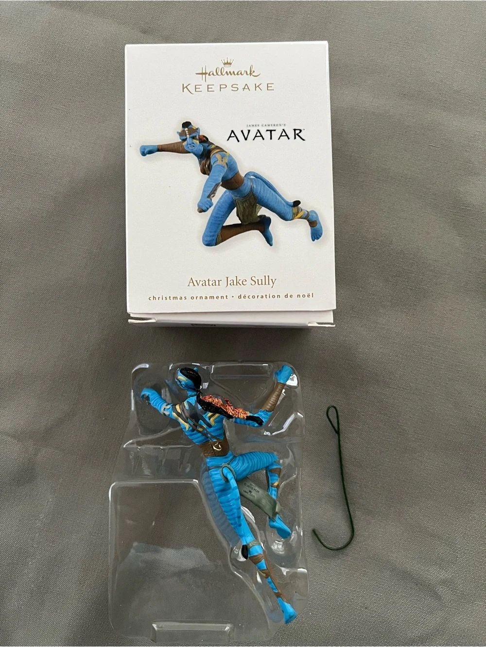 Hallmark Keepsake Avatar Jake Sully Blue and Brown Ornament dated 2010